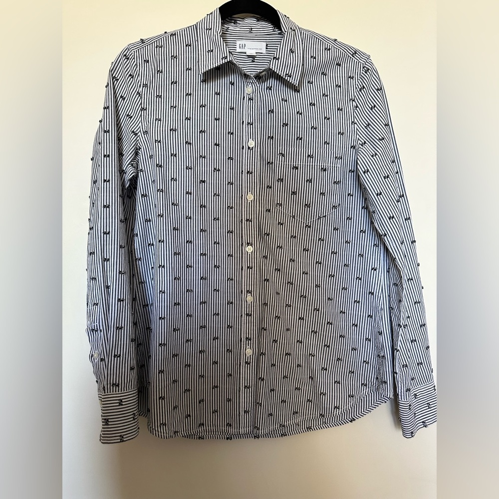 GAP Button Down Striped Shirt